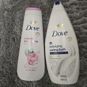 Dove Renew Pink Body Wash and Indulging White Caring Bath Set